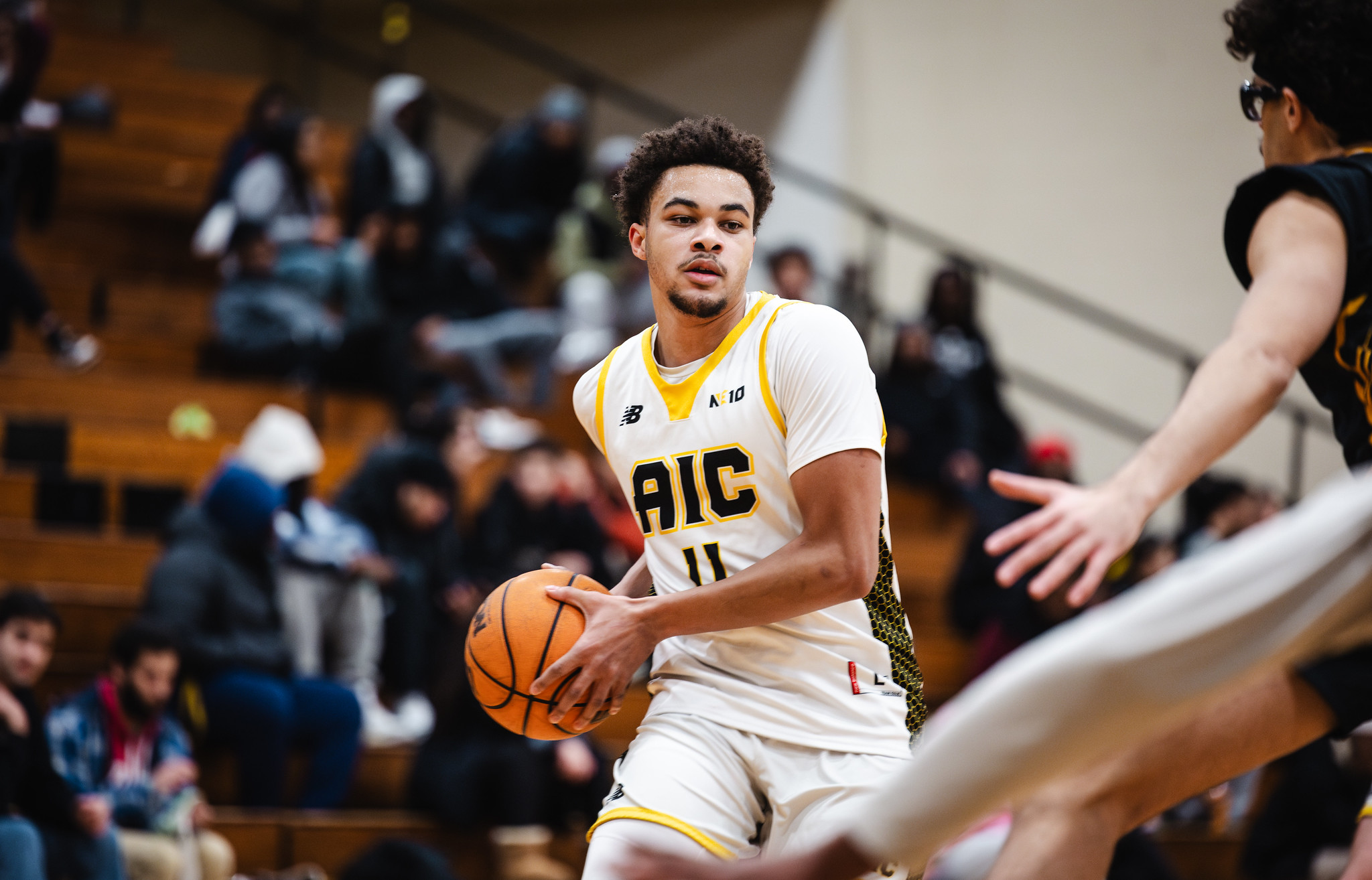 Strong night offensively not enough for Men's Basketball at SCSU