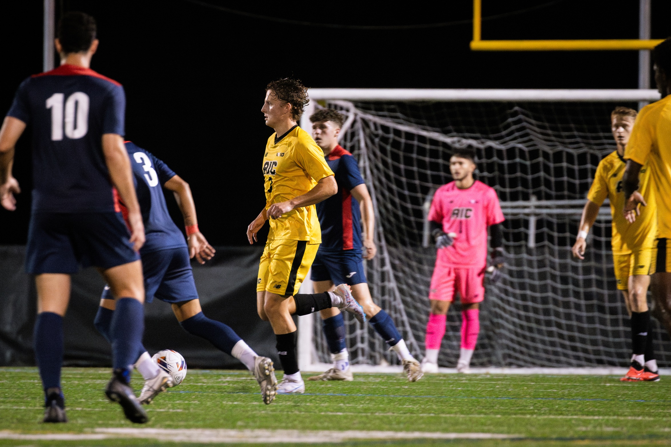 Men's Soccer gets late strike to tie Owls