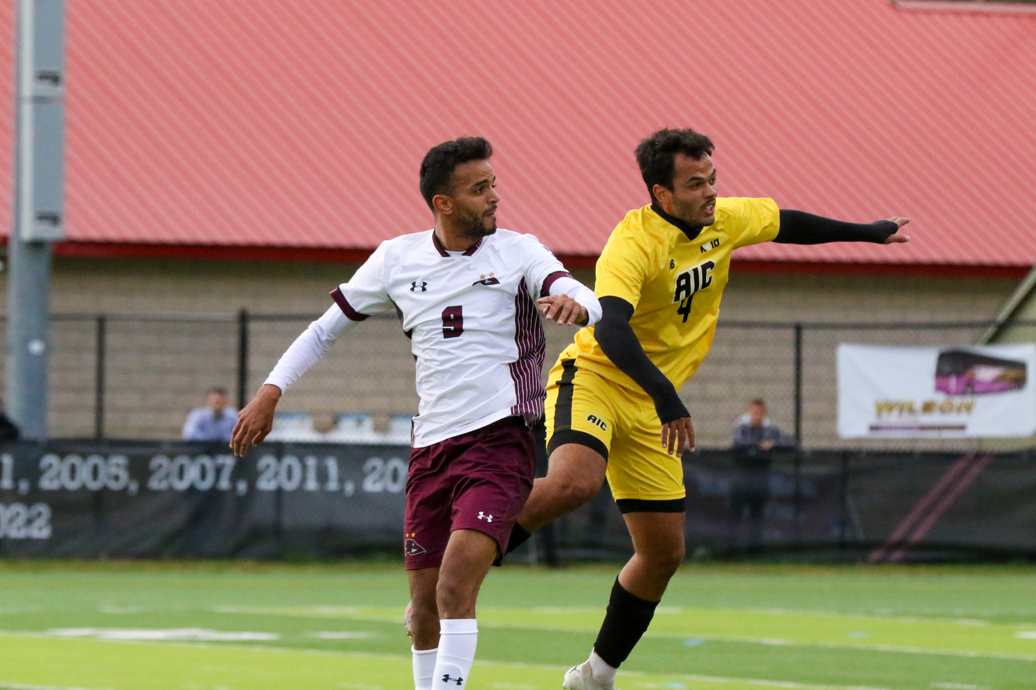 Men's Soccer falls to No. 14 Post on late penalty kick