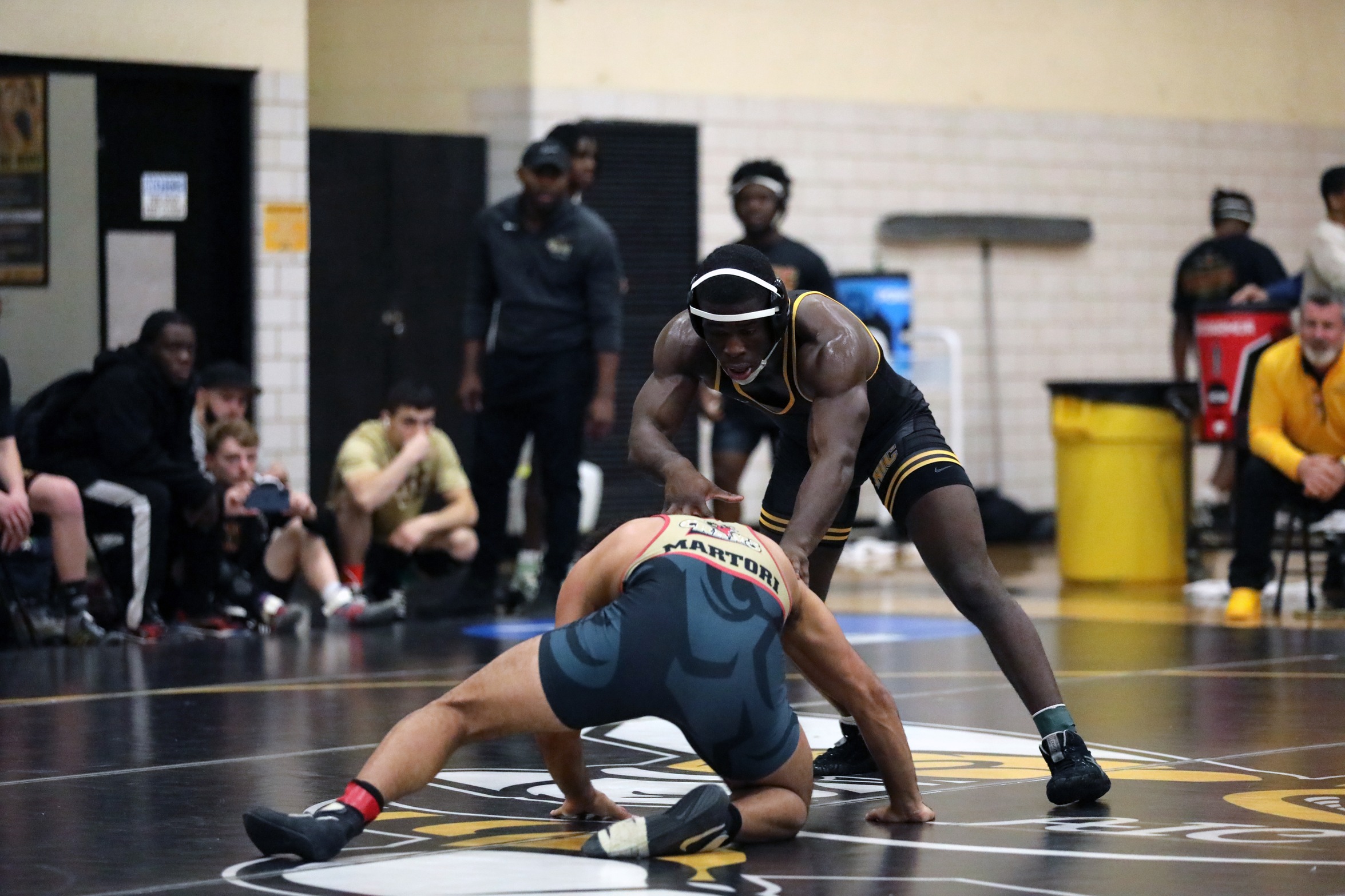 Wrestling competes at Midwest Classic